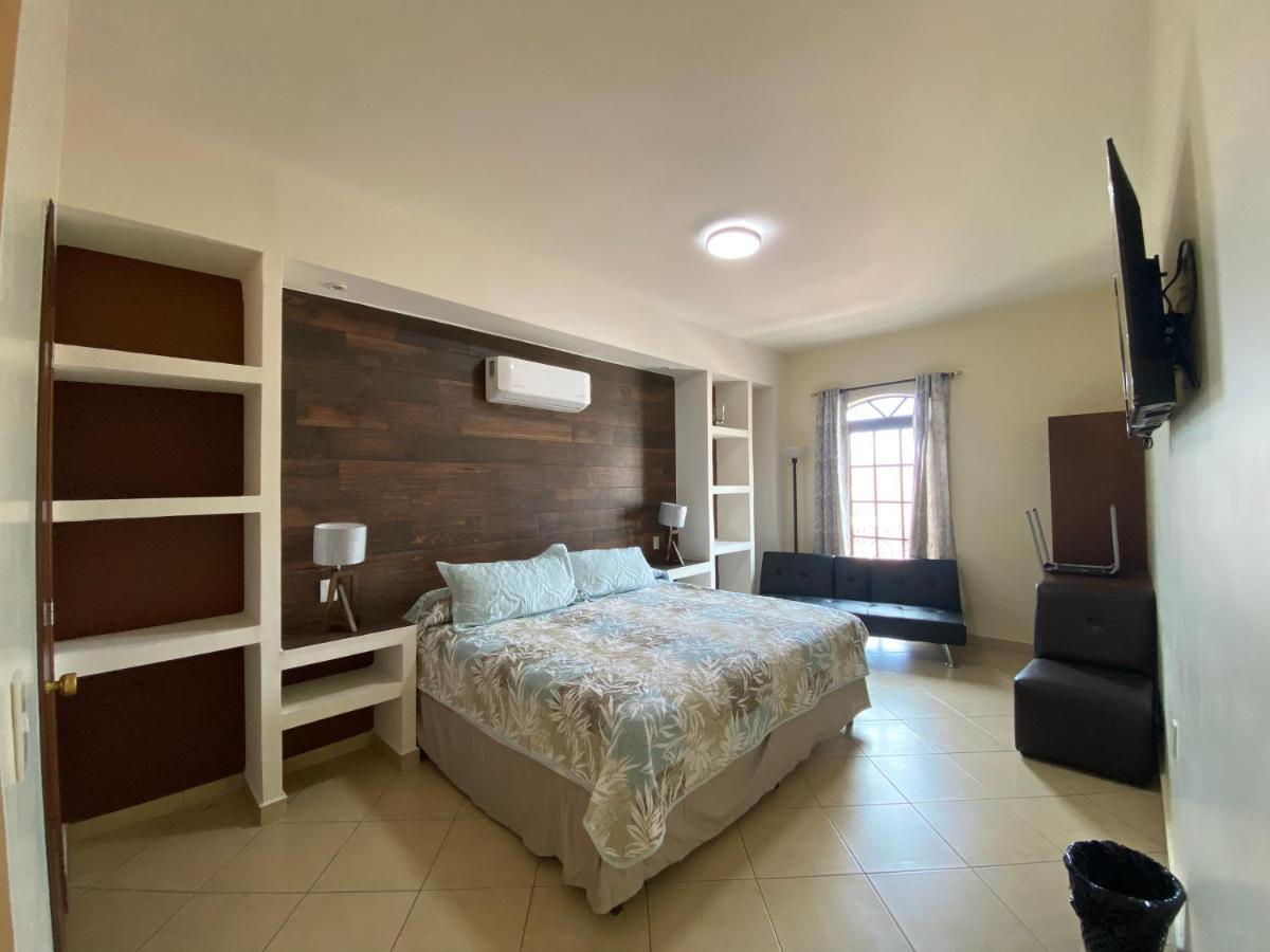 Hotel Real San Javier ซานฮวน เด ลอสลากอส ภายนอก รูปภาพ